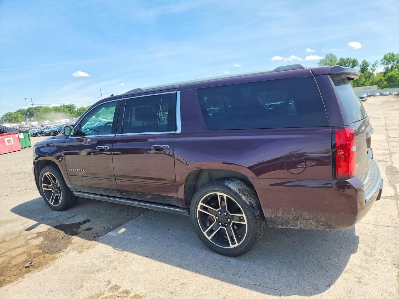2017 Chevrolet Suburban K1500 Premier - Фото 2