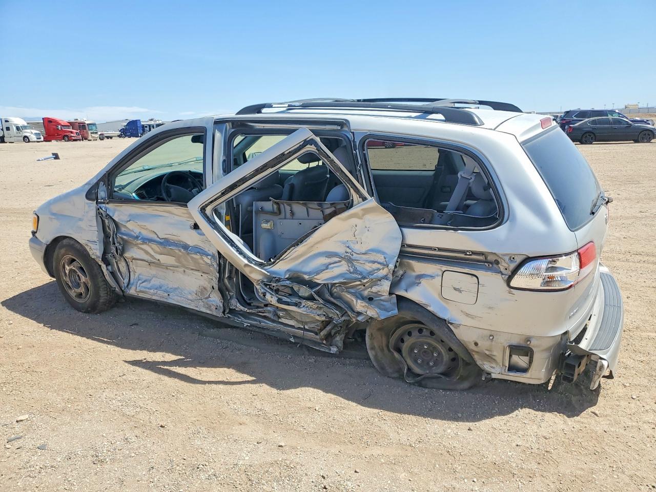 2003 Toyota Sienna Xle - Фото 2