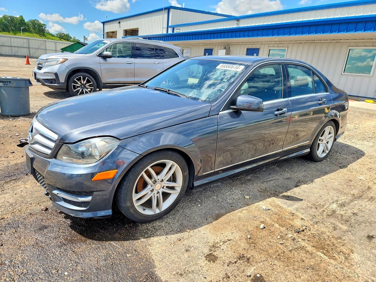 2013 Mercedes-Benz C250