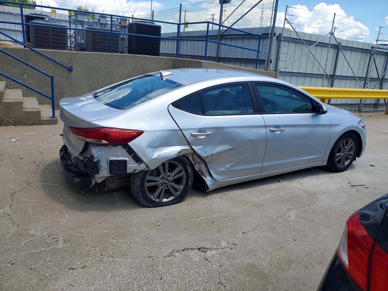2018 Hyundai Elantra Sel - Image 3