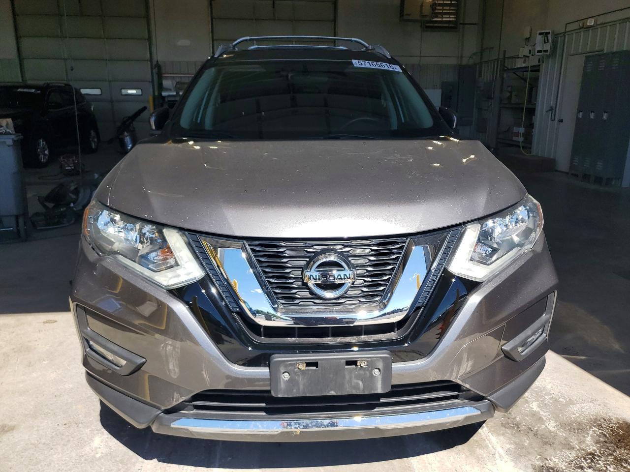 2017 Nissan Rogue S - Image 5