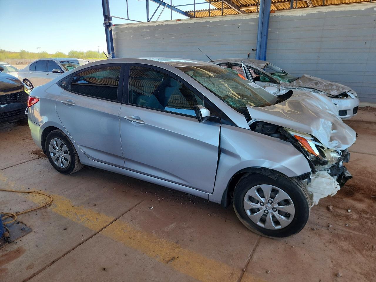 2016 Hyundai Accent Se - Фото 4