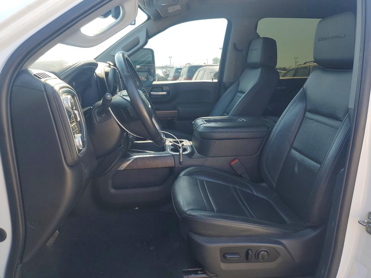 2022 GMC Sierra K3500 Denali - Image 7