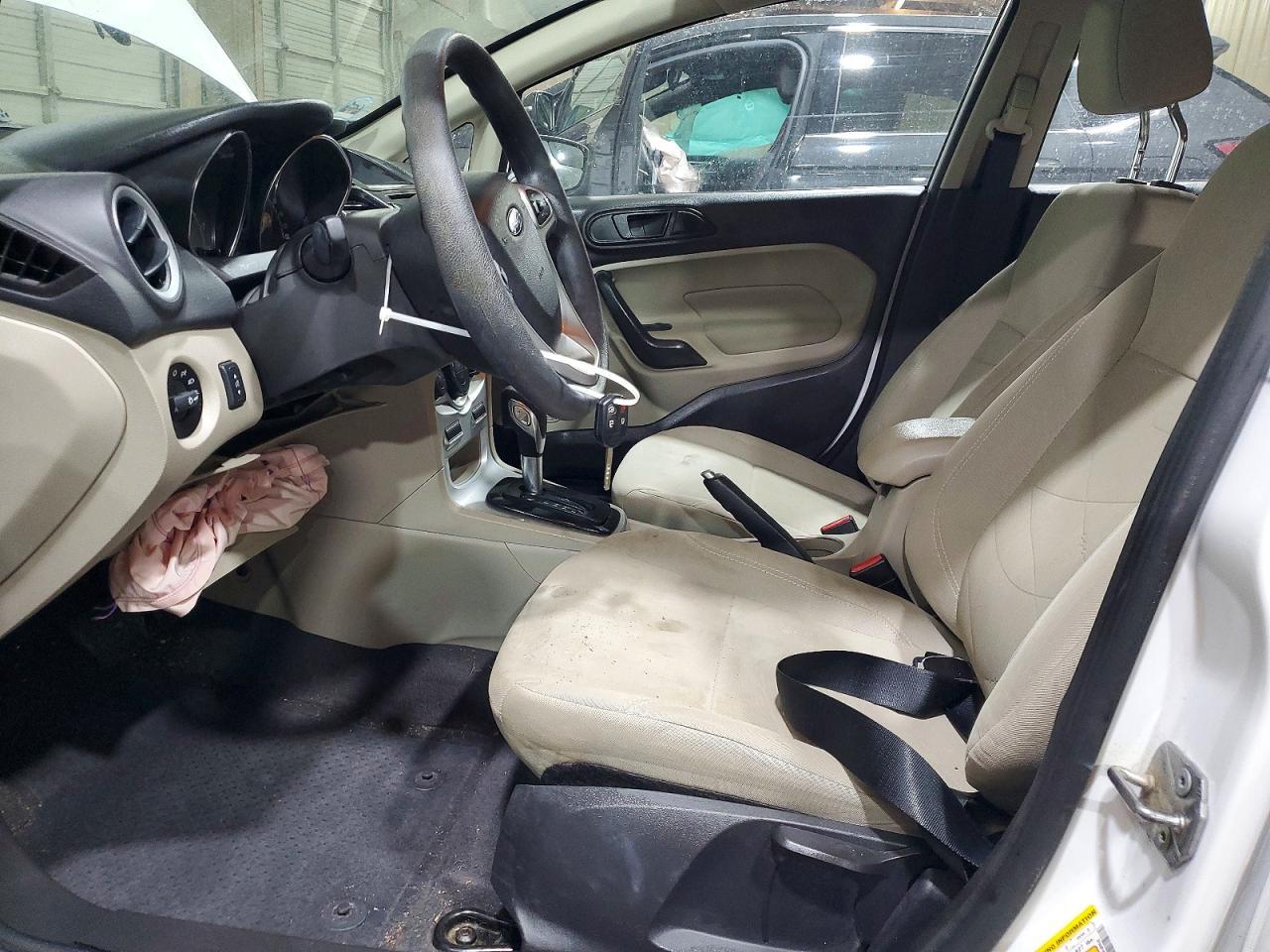 2019 Ford Fiesta Se - Image 7