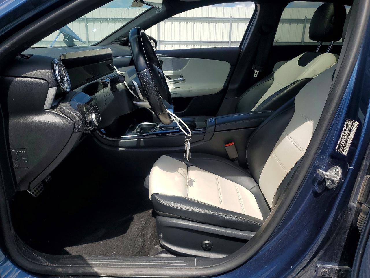 2022 Mercedes-Benz A 220 - Фото 7
