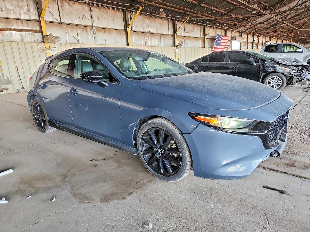 2020 Mazda 3 Premium - Фото 4