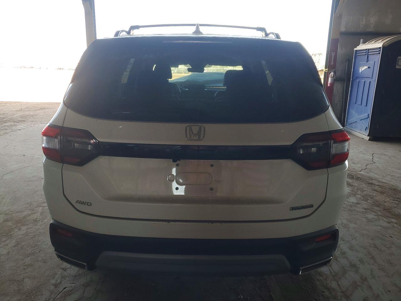 2025 Honda Pilot Touring - Фото 6