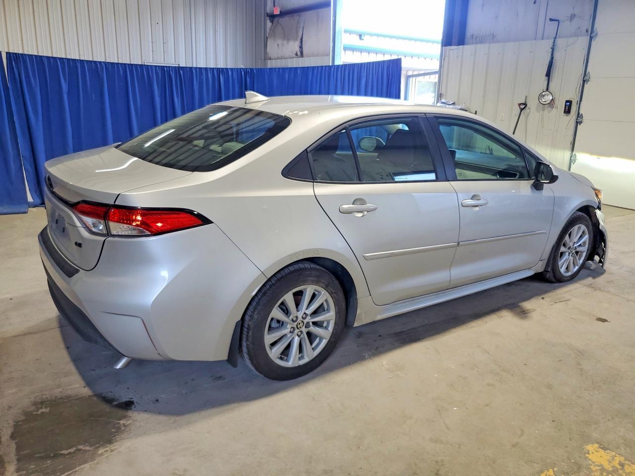 2025 Toyota Corolla Le - Image 3