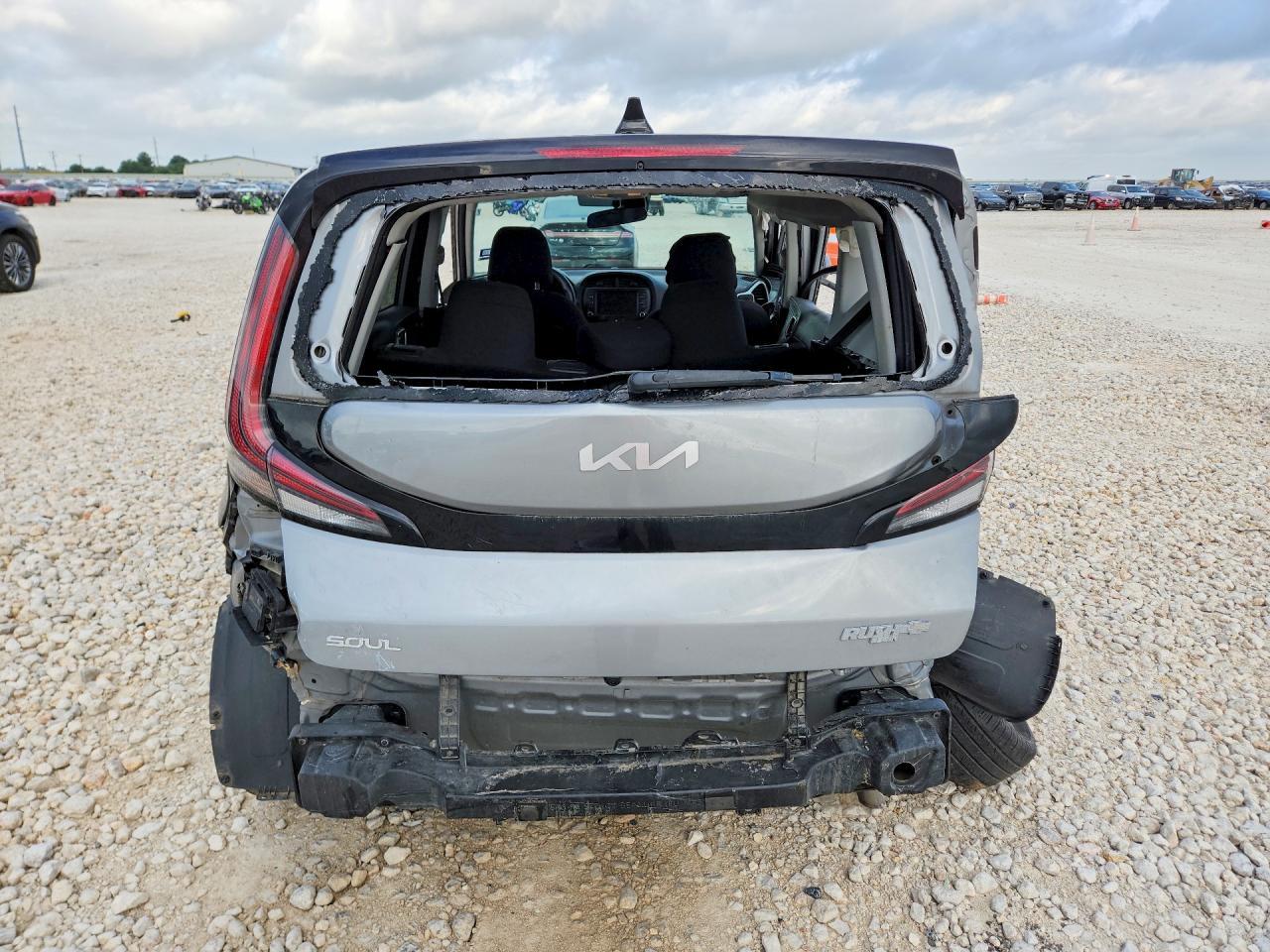 2023 Kia Soul Lx - Image 6