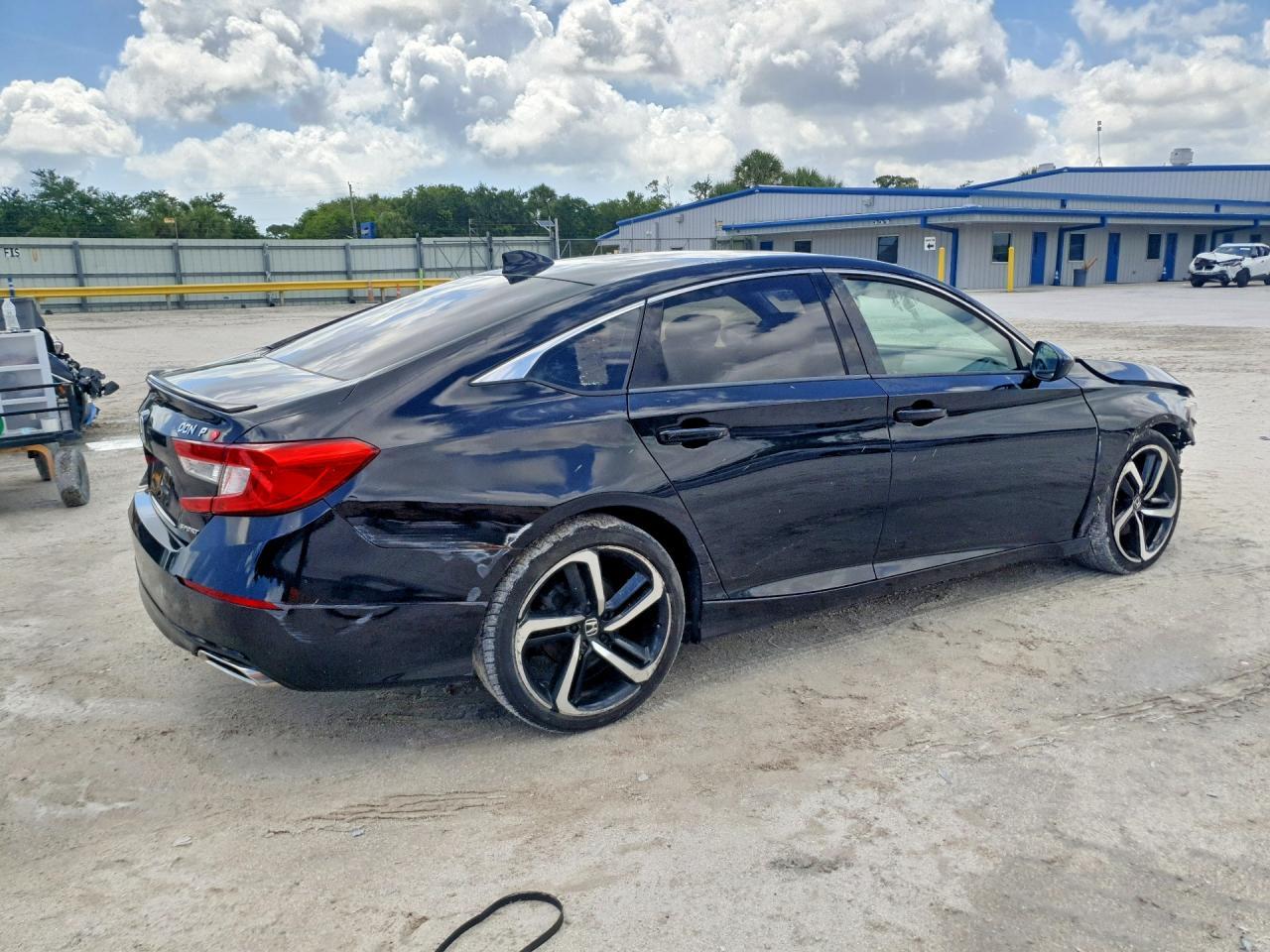 2019 Honda Accord Sport - Фото 3