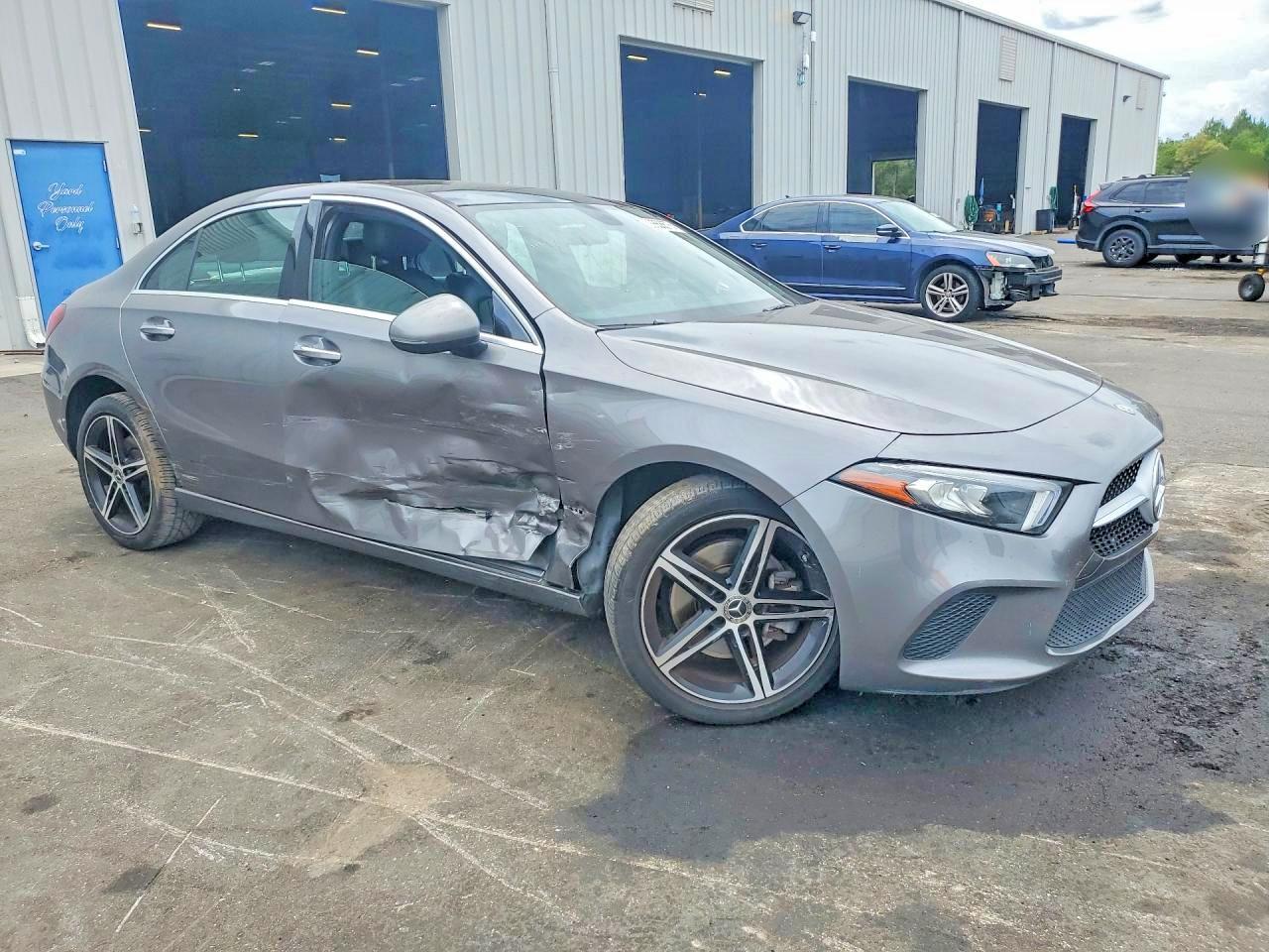 2019 Mercedes-Benz A 220 - Image 4