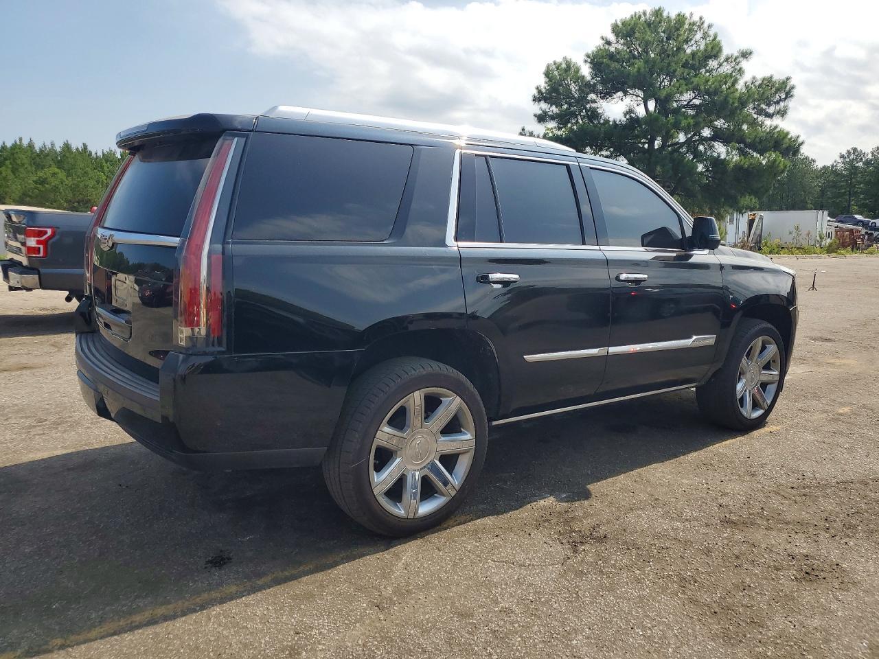2018 Cadillac Escalade Luxury - Image 3