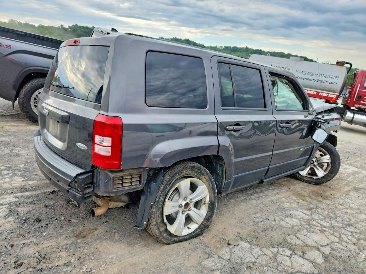 2016 Jeep Patriot Latitude - Фото 3