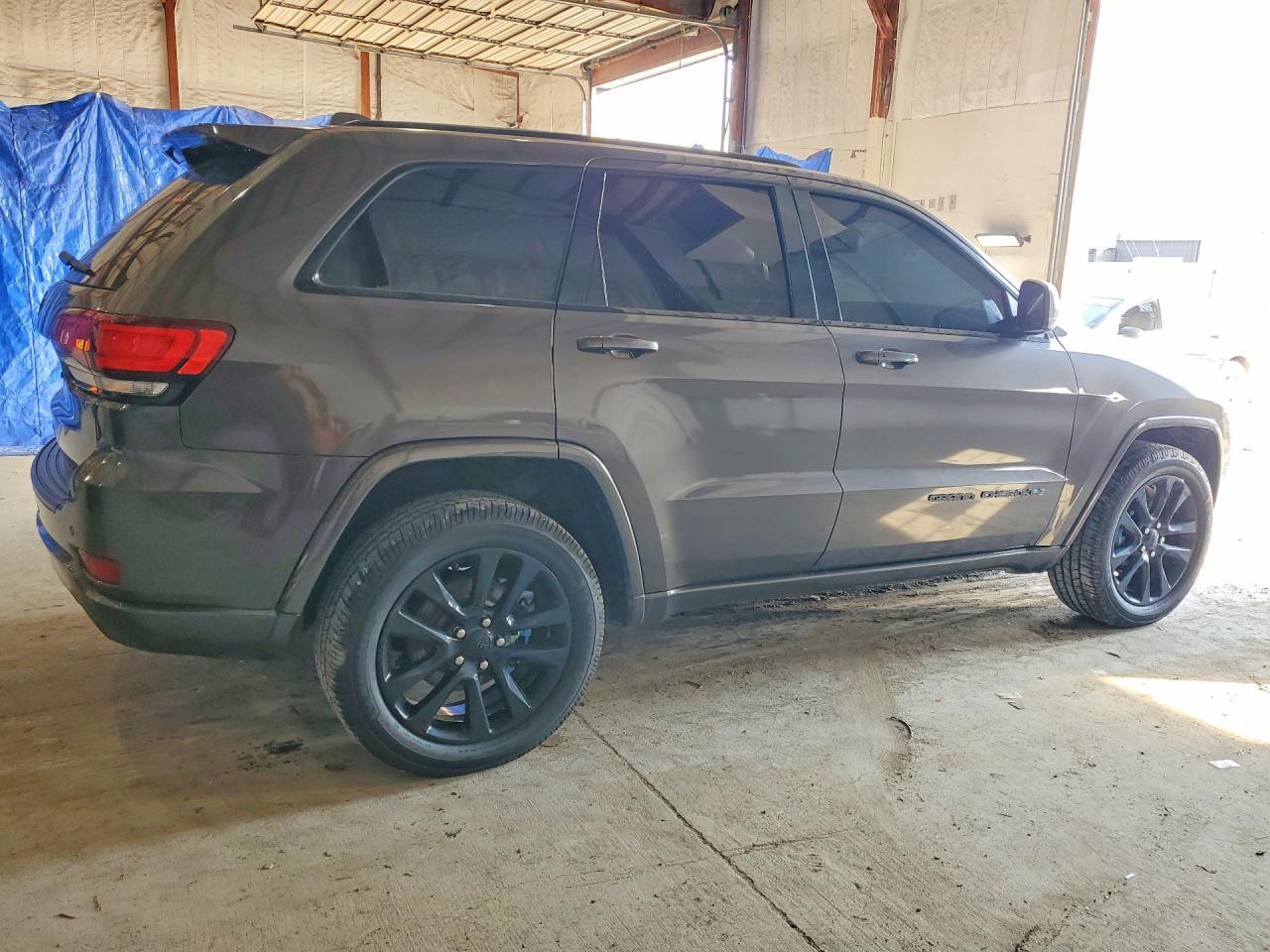 2019 Jeep Grand Cherokee Laredo - Фото 3