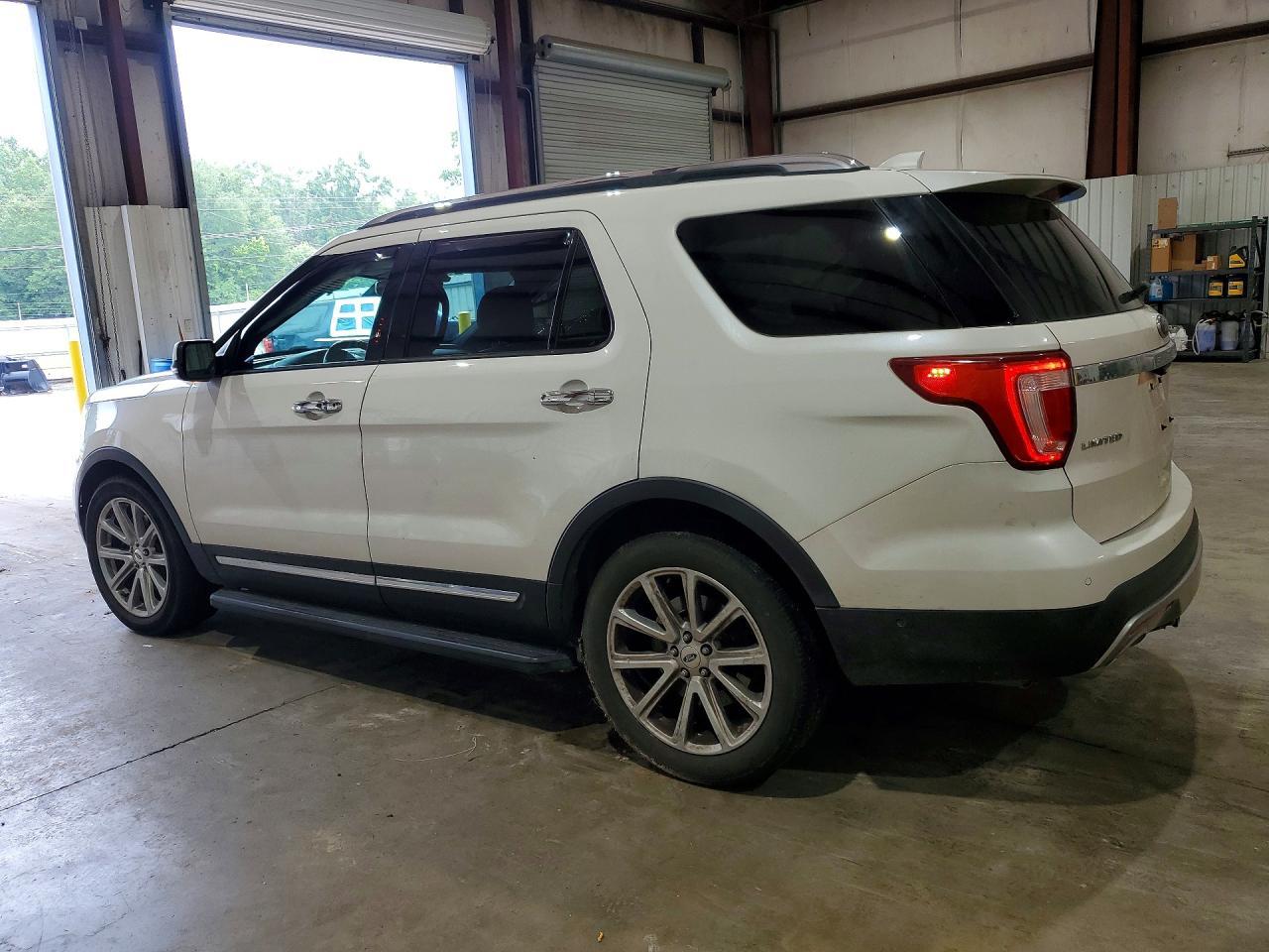 2017 Ford Explorer Limited - Фото 2