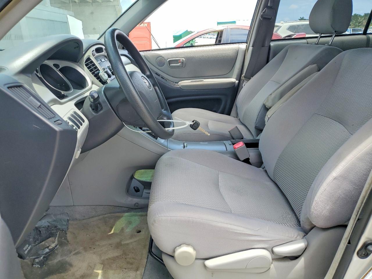 2004 Toyota Highlander Base - Фото 7