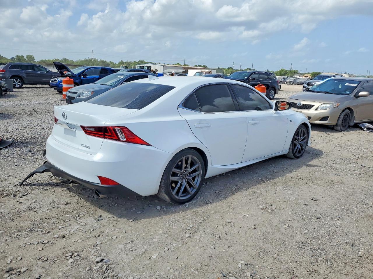 2014 Lexus Is 250 - Image 3