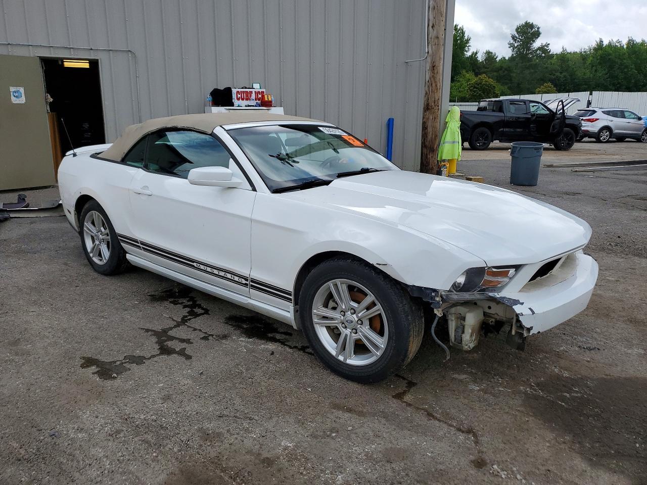 2010 Ford Mustang - Фото 4