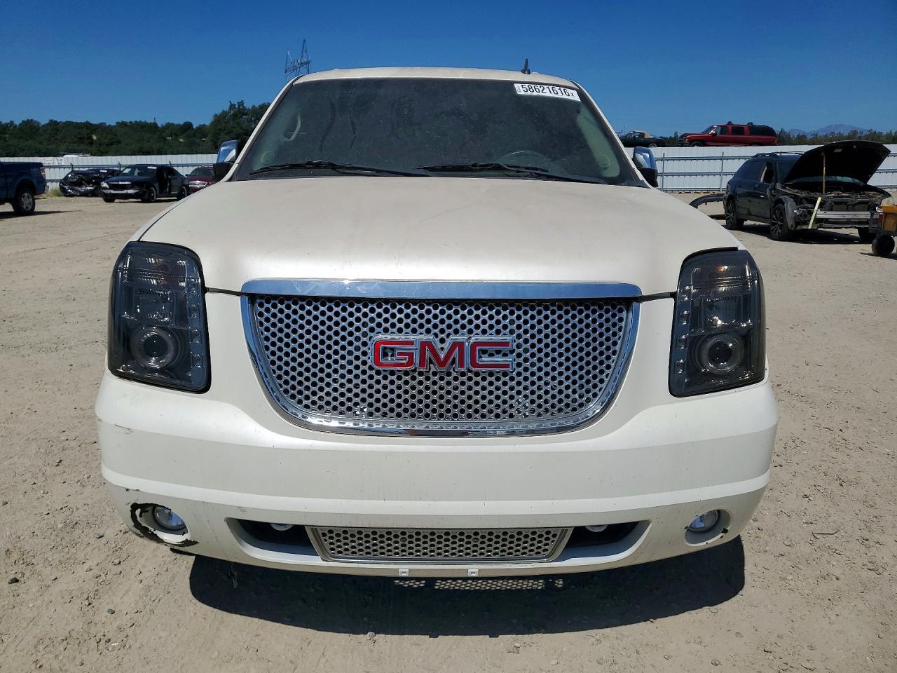 2008 GMC Yukon Xl K1500 - Фото 5