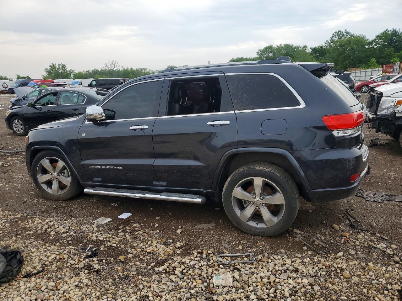 2014 Jeep Grand Cherokee Overland - Image 2