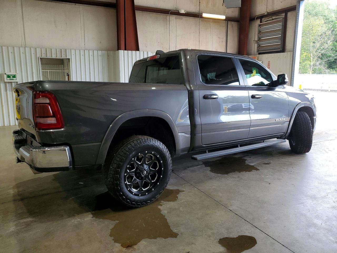2019 Ram 1500 Laramie - Фото 3