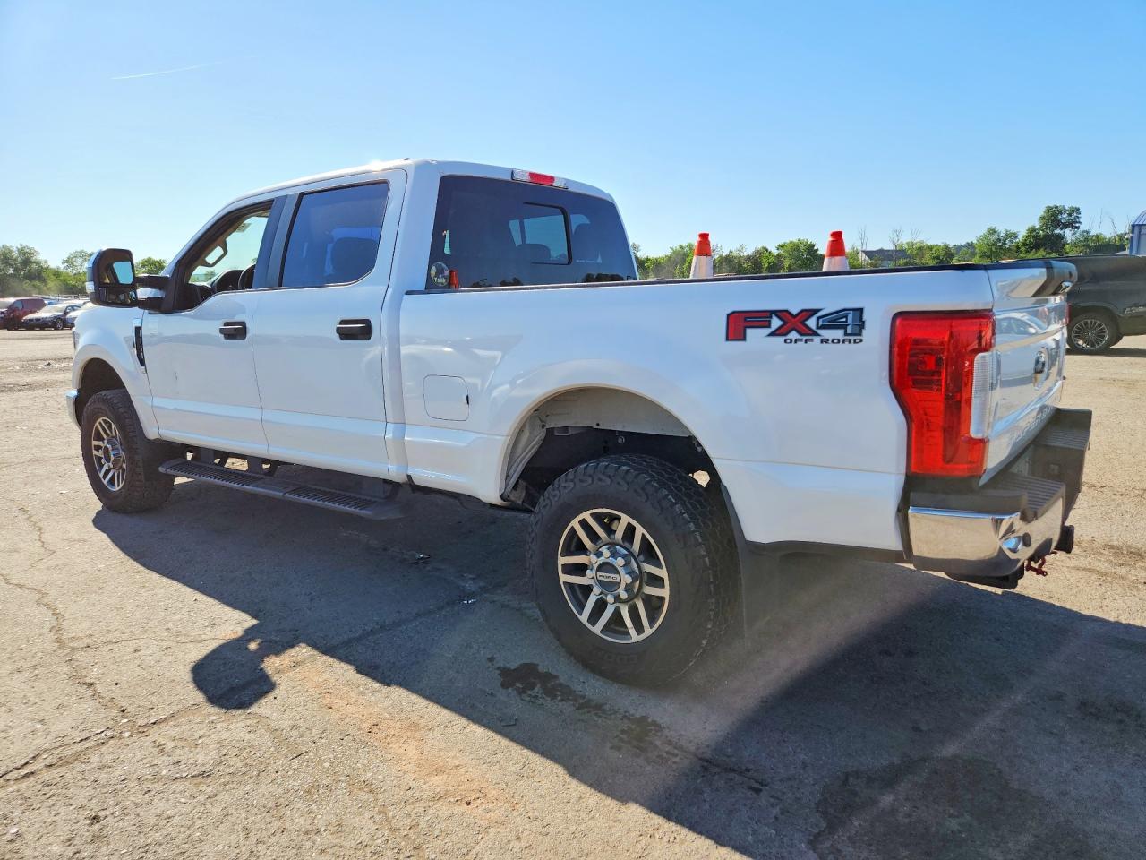 2019 Ford F250 Super Duty - Фото 2