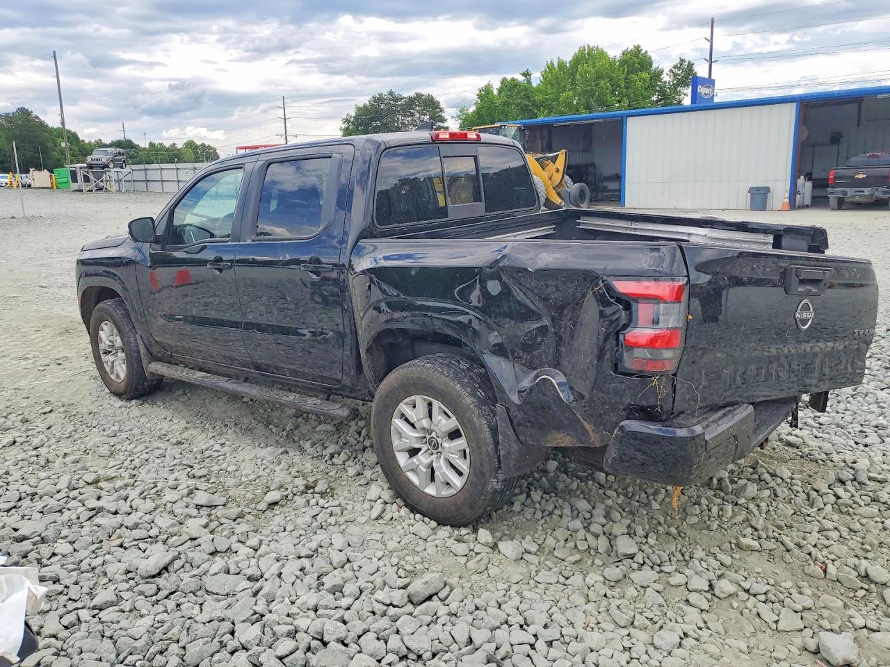 2022 Nissan Frontier Sv - Image 2