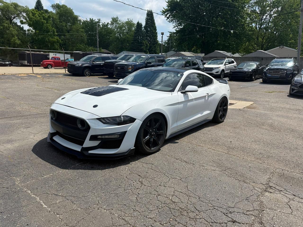 2019 Ford Mustang Gt - Фото 2
