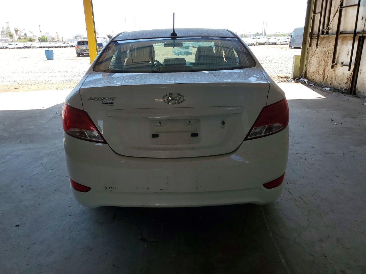 2015 Hyundai Accent Gls - Фото 6