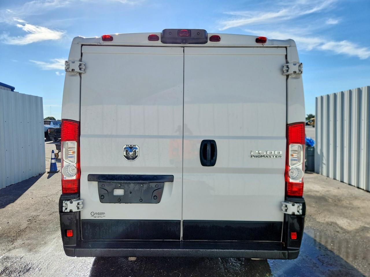 2025 Ram Promaster 2500 Delivery Van - Фото 6