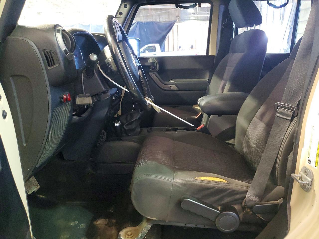 2011 Jeep Wrangler Unlimited Sport - Фото 7