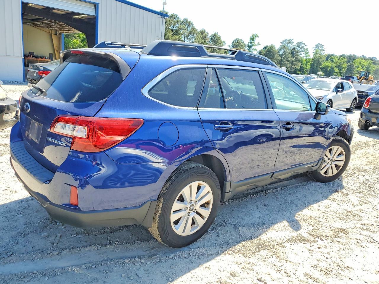 2015 Subaru Outback 2.5I Premium - Фото 3