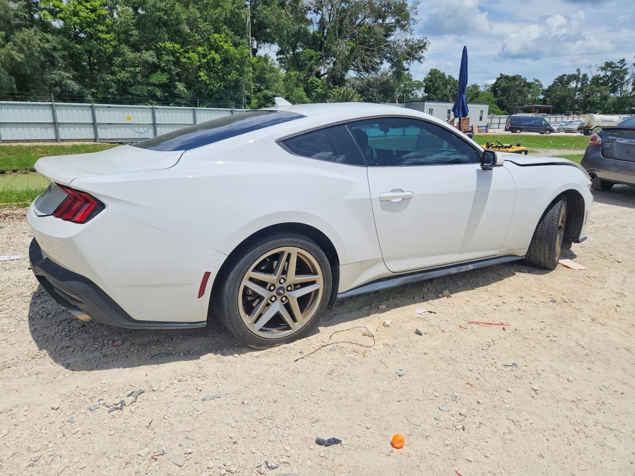 2024 Ford Mustang - Фото 3