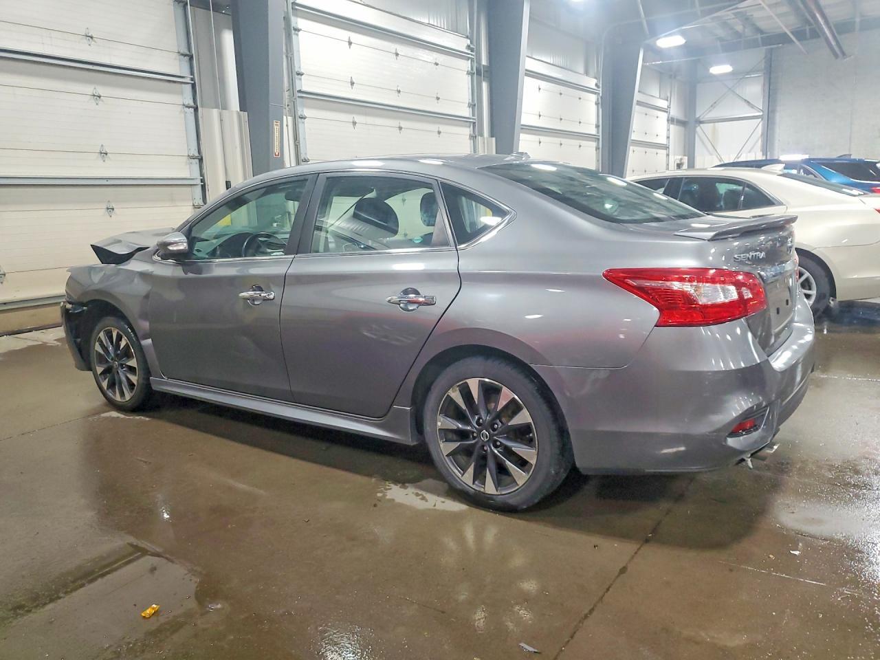 2016 Nissan Sentra Sr - Фото 2