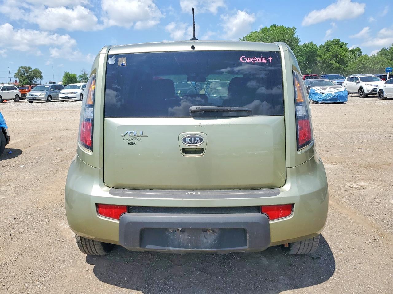 2011 Kia Soul + - Image 6
