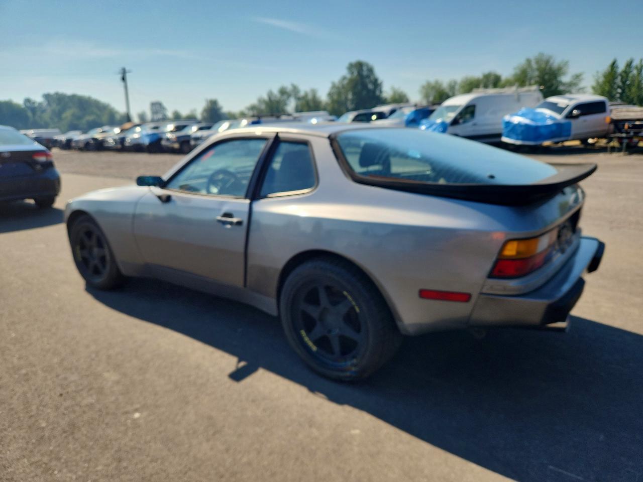 1985 Porsche 944 - Фото 2