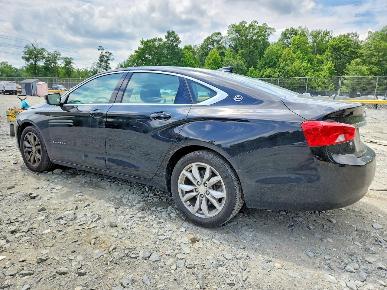 2020 Chevrolet Impala Lt - Image 2