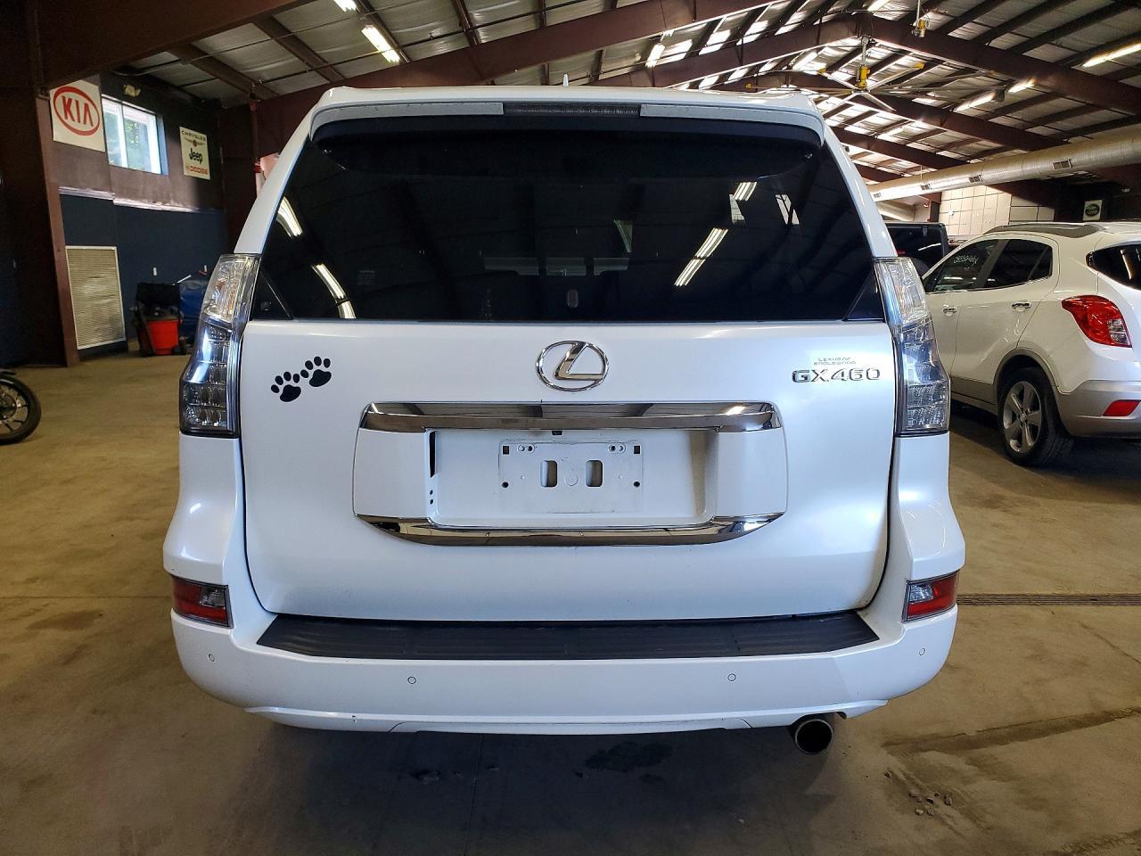 2017 Lexus Gx 460 - Image 6