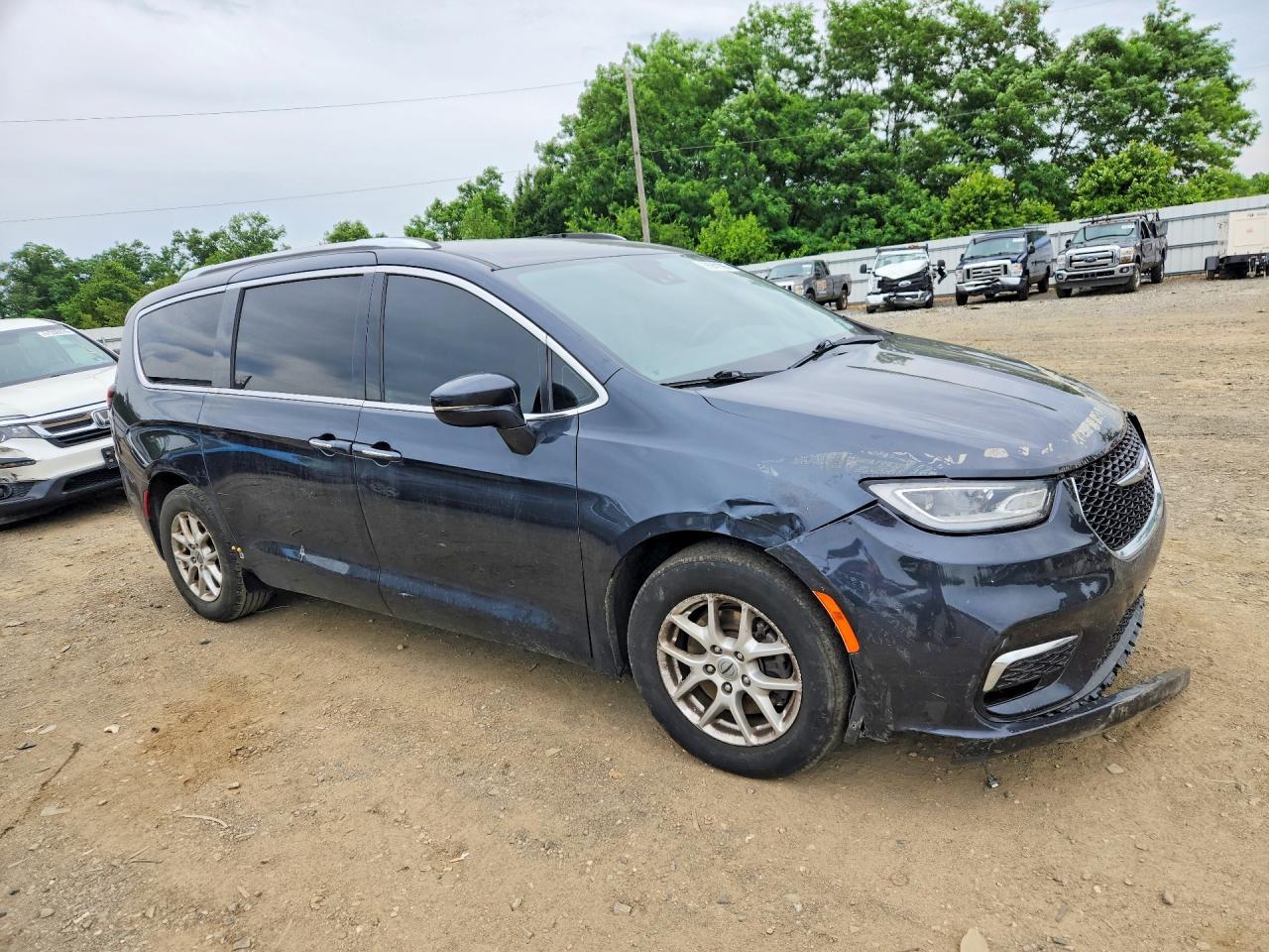 2021 Chrysler Pacifica Touring L - Image 4