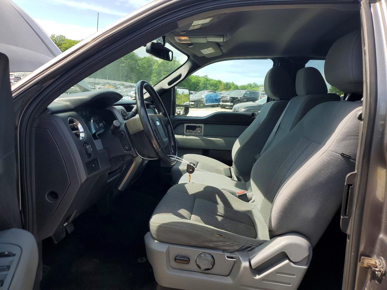 2011 Ford F150 Super Cab - Фото 7