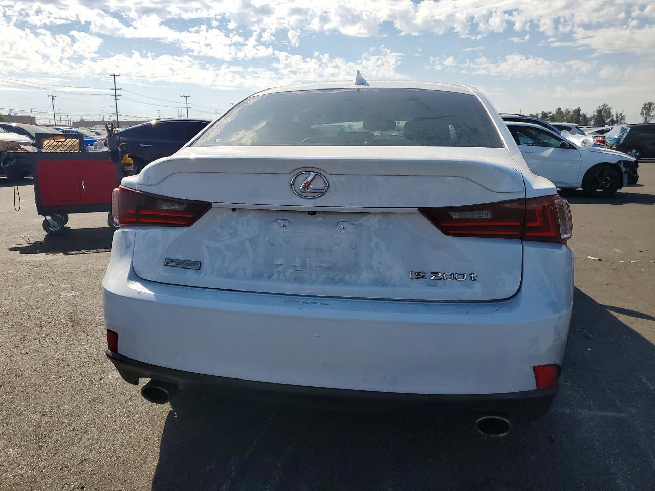 2016 Lexus Is 200T - Фото 6