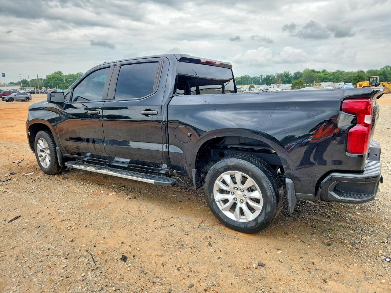 2023 Chevrolet Silverado C1500 Custom - Image 2
