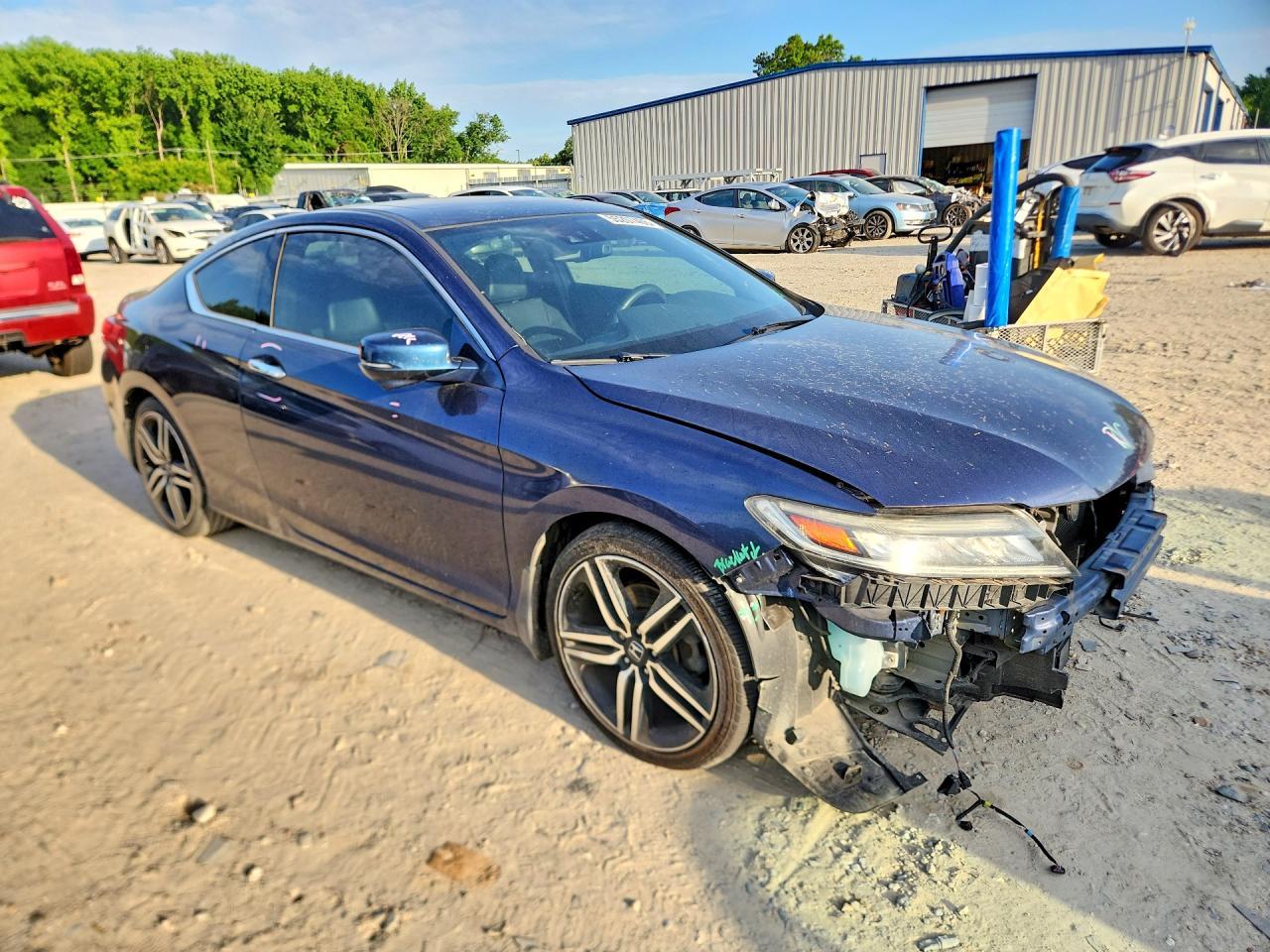 2016 Honda Accord Touring - Image 4