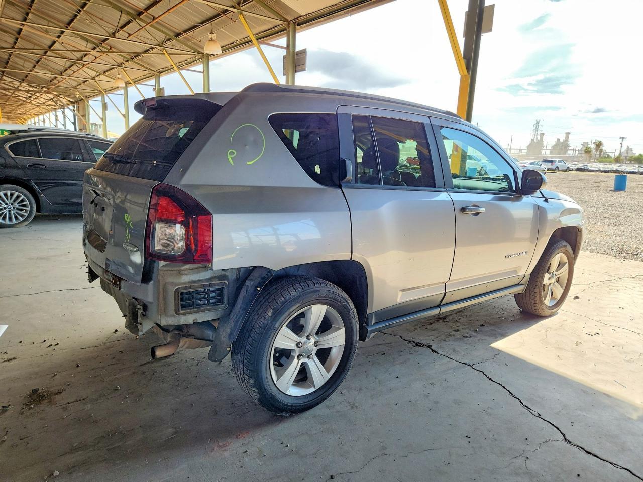 2016 Jeep Compass Latitude - Image 3