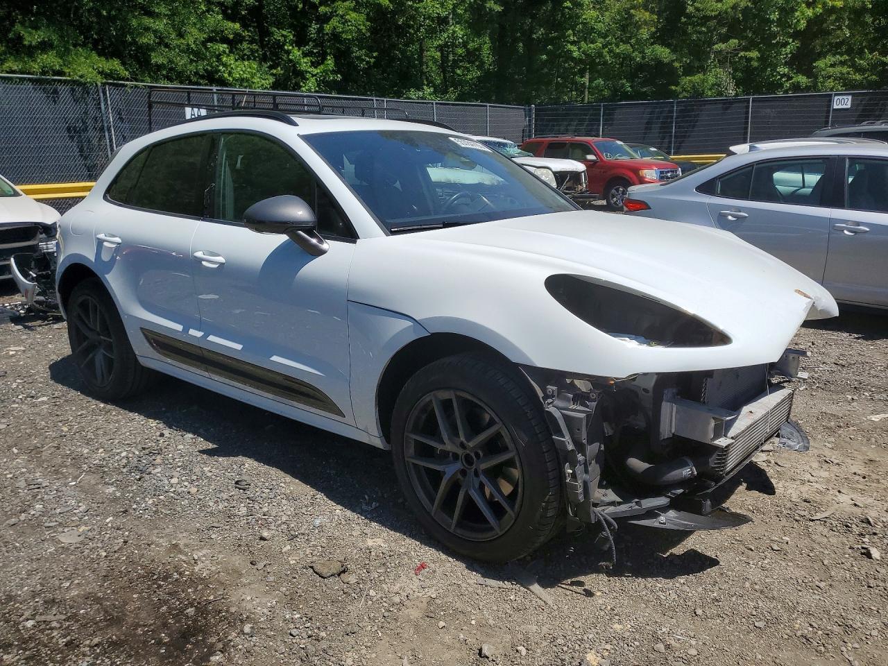 2024 Porsche Macan Base - Image 4