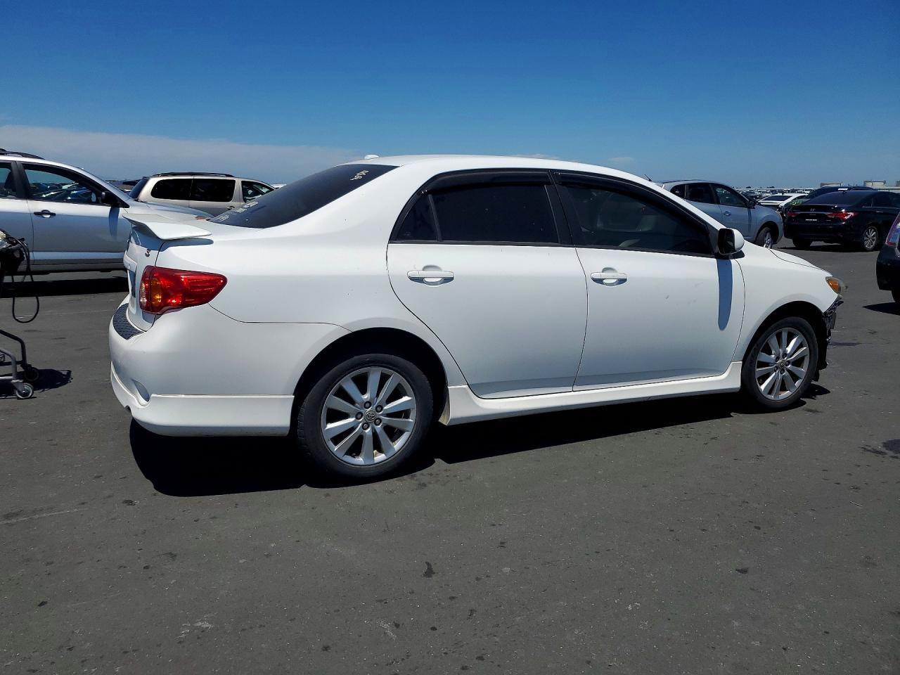 2009 Toyota Corolla S - Фото 3