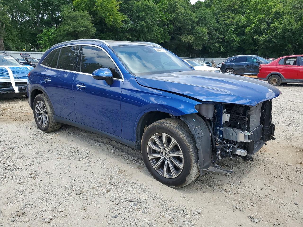 2023 Mercedes-Benz Glc 300 - Image 4