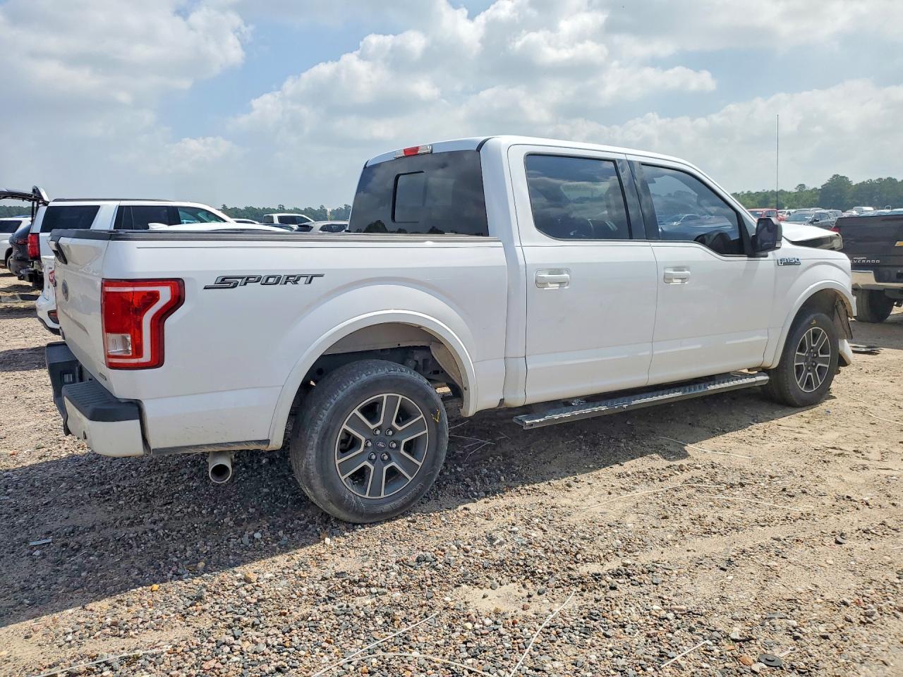 2016 Ford F150 Supercrew - Фото 3