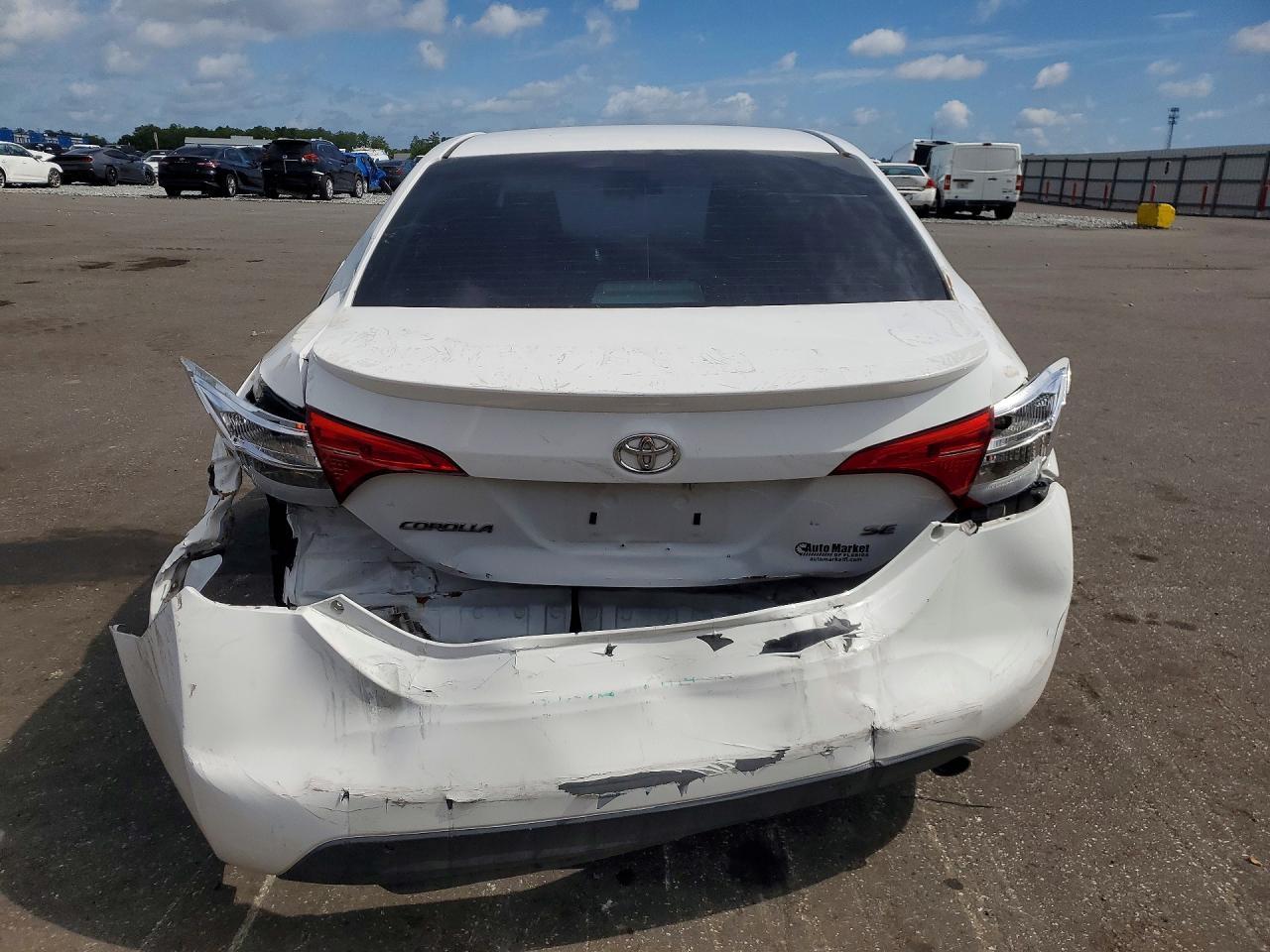 2018 Toyota Corolla Se - Фото 6