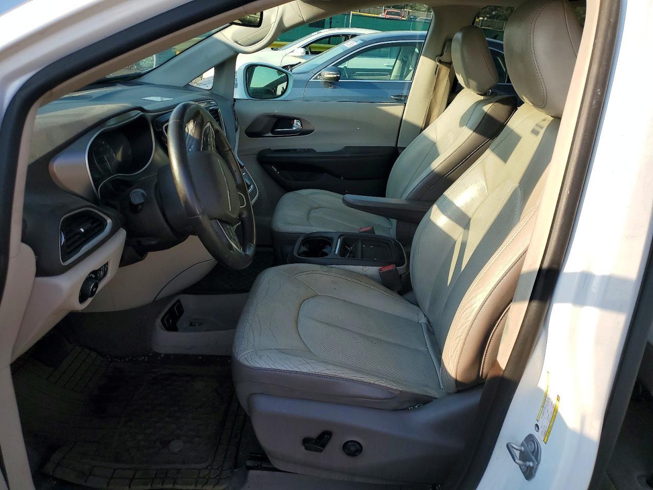 2019 Chrysler Pacifica Touring L - Фото 7